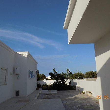 Dar Mamina Bed and Breakfast Sidi ash Shammakh Exteriör bild
