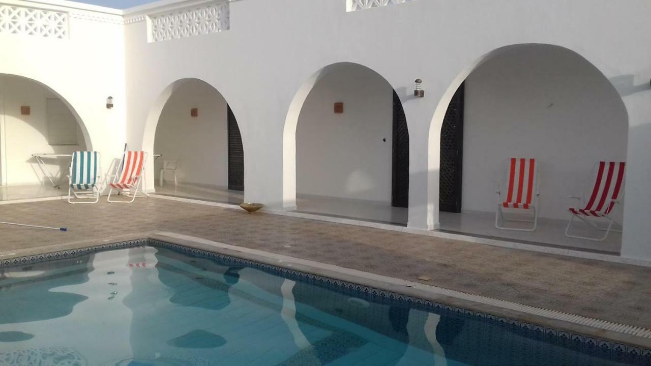 Dar Mamina Bed and Breakfast Sidi ash Shammakh Exteriör bild