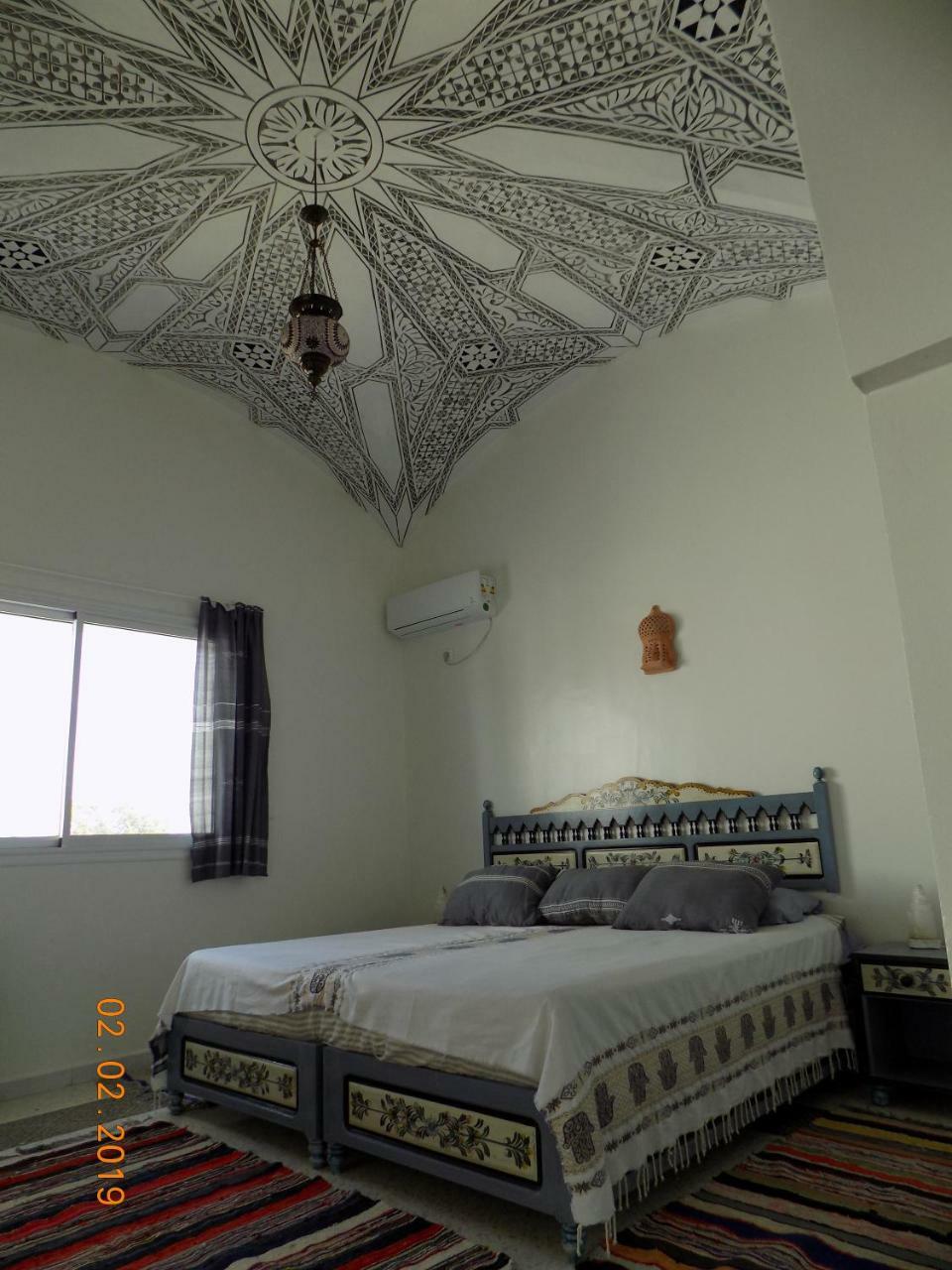 Dar Mamina Bed and Breakfast Sidi ash Shammakh Exteriör bild