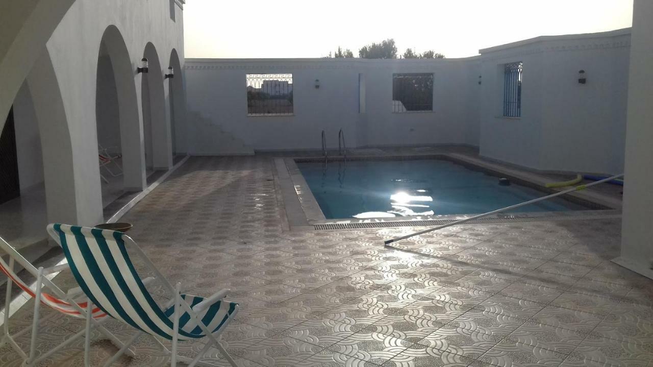 Dar Mamina Bed and Breakfast Sidi ash Shammakh Exteriör bild