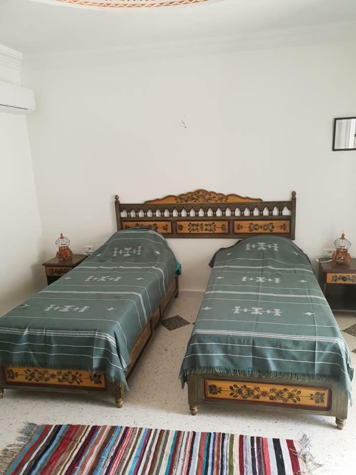 Dar Mamina Bed and Breakfast Sidi ash Shammakh Exteriör bild
