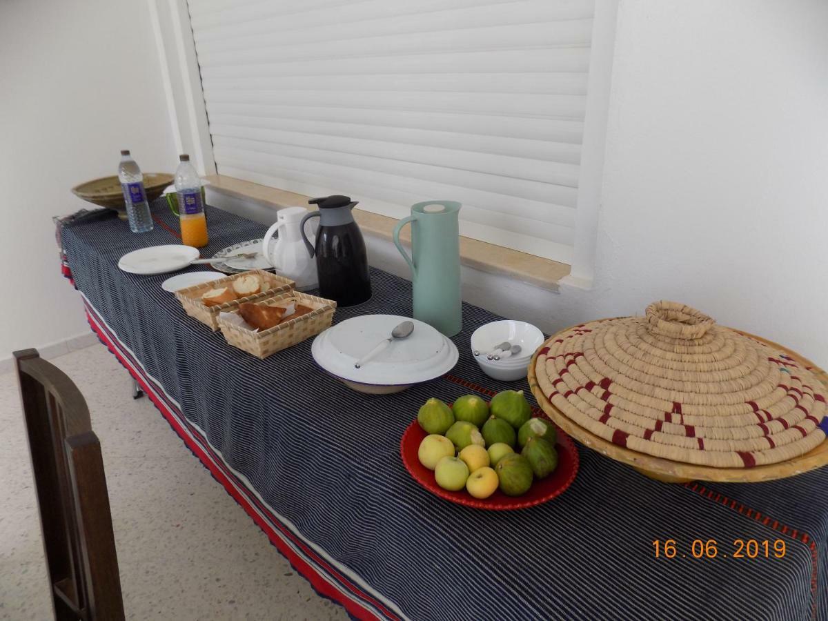 Dar Mamina Bed and Breakfast Sidi ash Shammakh Exteriör bild
